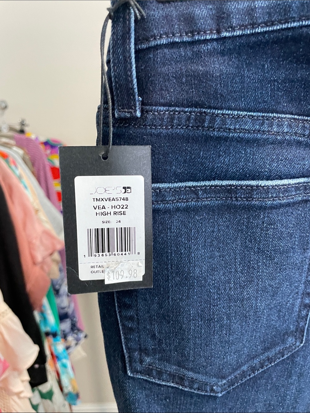 Joe's Jeans Women's Dark Indigo High Rise Skinny Jeans - Picture 4 of 4